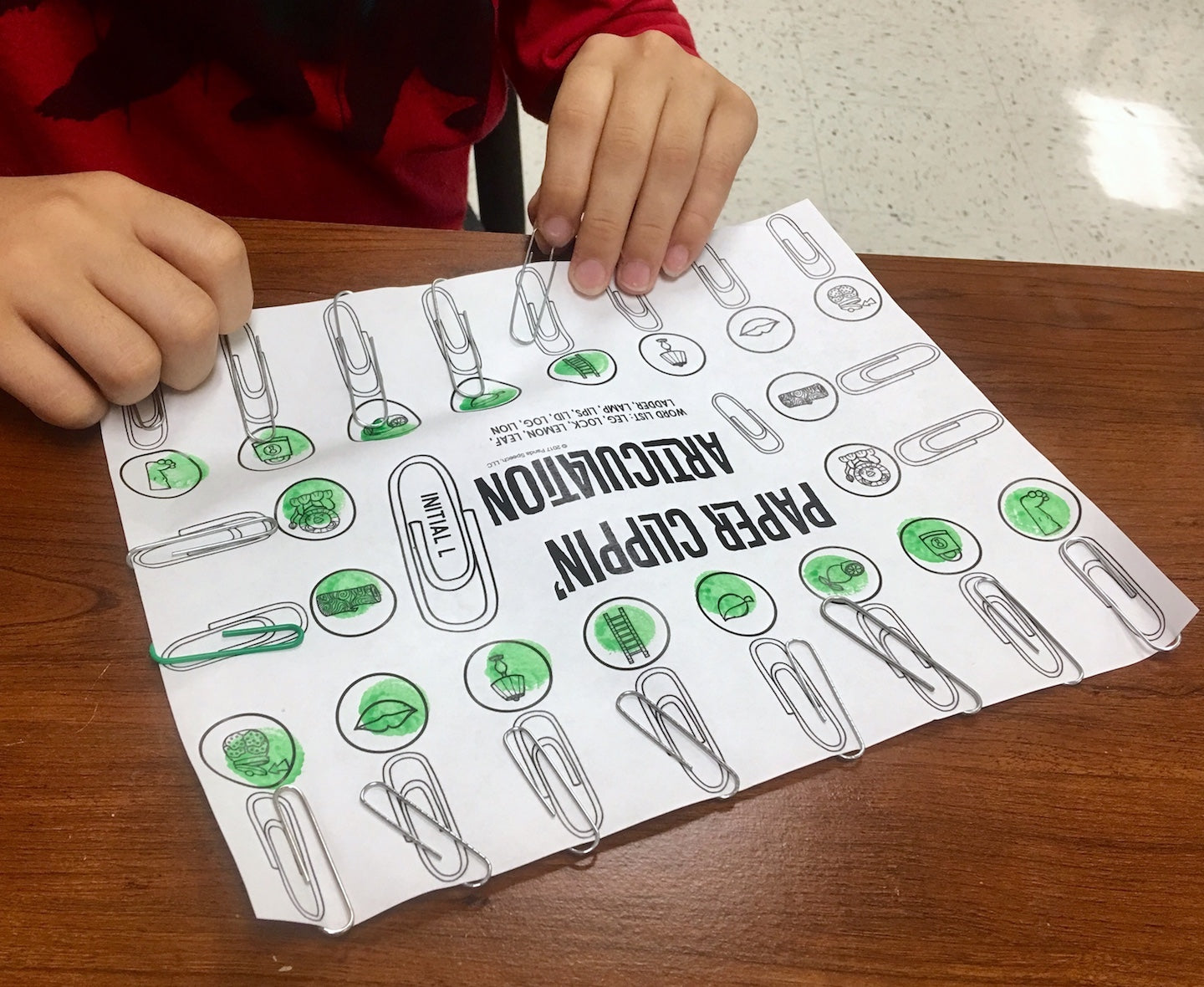 Clips de Papel de Articulación: A speech therapy activity